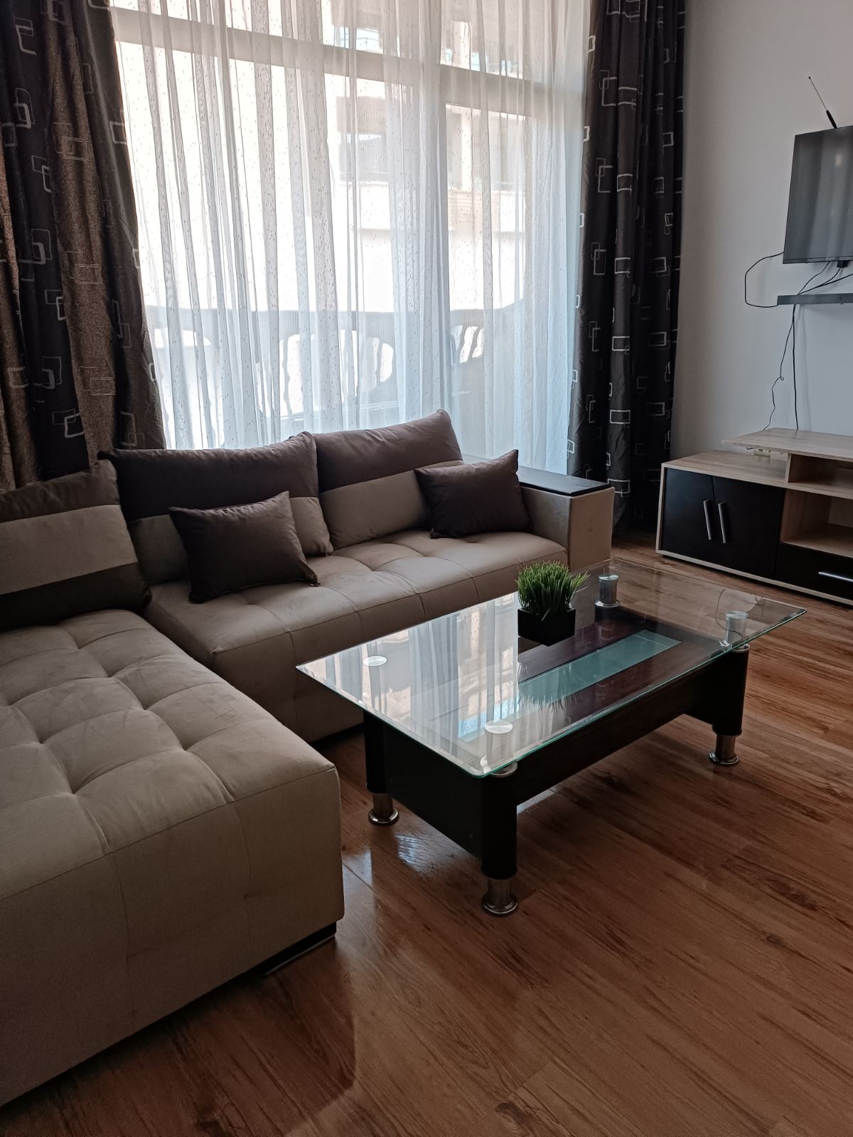 APARTAMENTY TRZYPOKOJOWY GRENADA